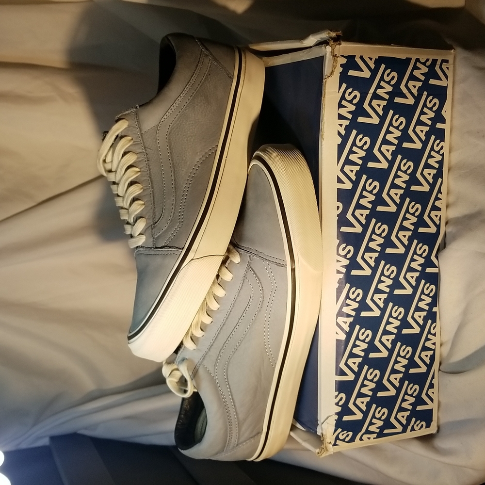 VANS VAULT